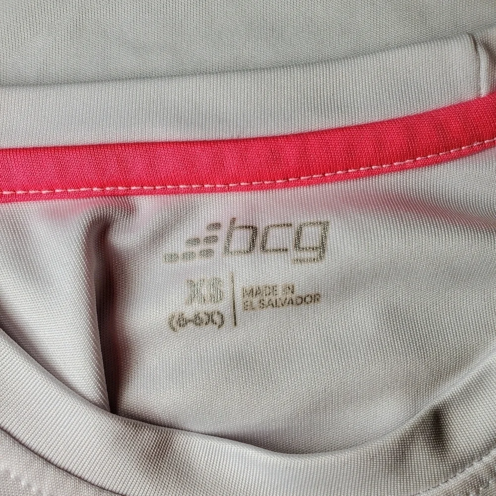 bcg girls size xs 6-6x white and gold shimmery t-shirt nwot